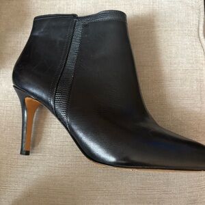Coach Elegant Black Leather Ankle Boots